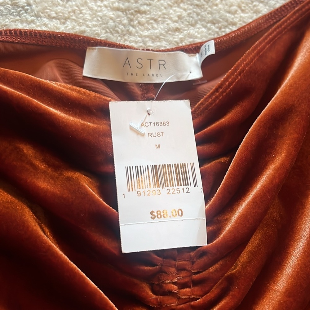 ASTR the label top - Picture 2 of 3